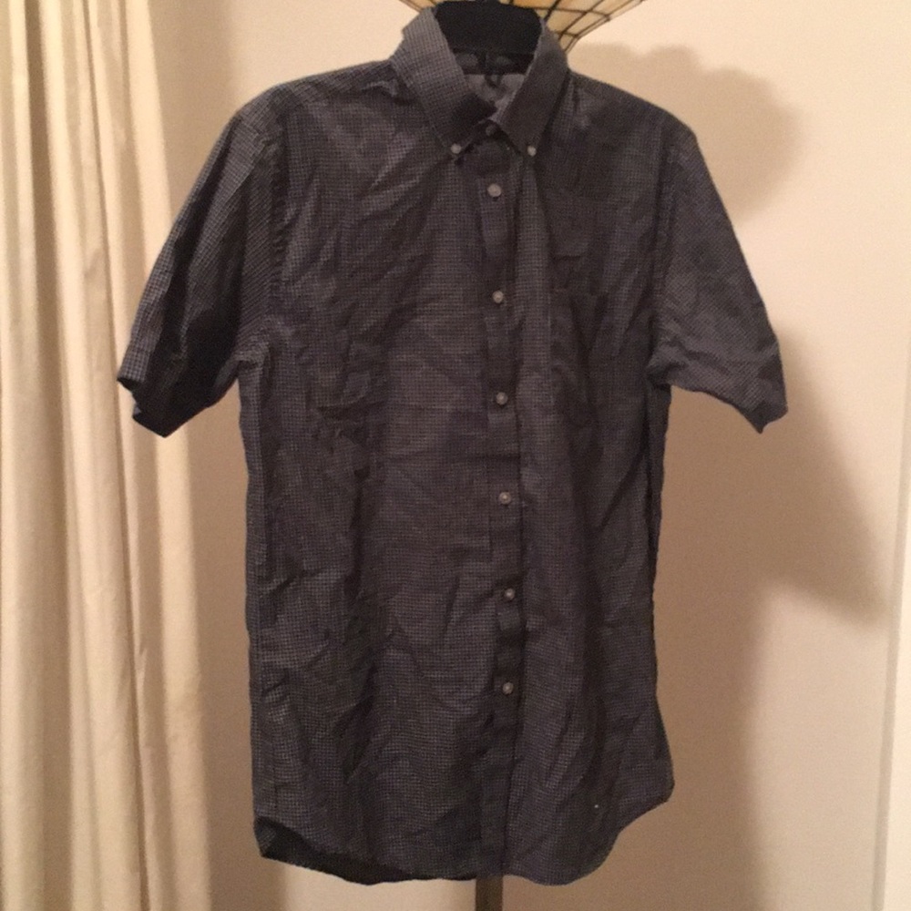 Van heusen button up shirt